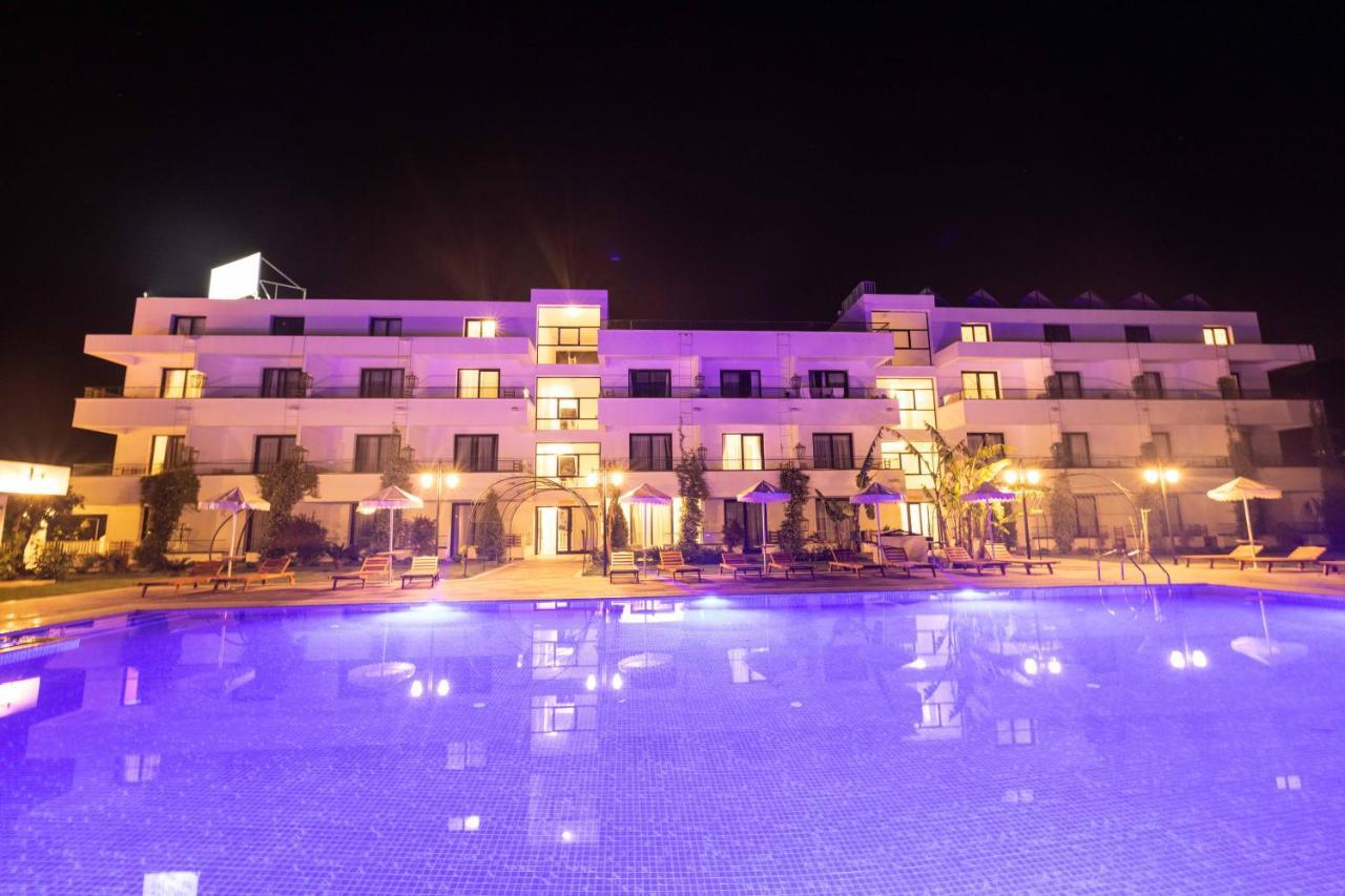 Palmonte Suites Hotel & Spa Karavas  Bagian luar foto