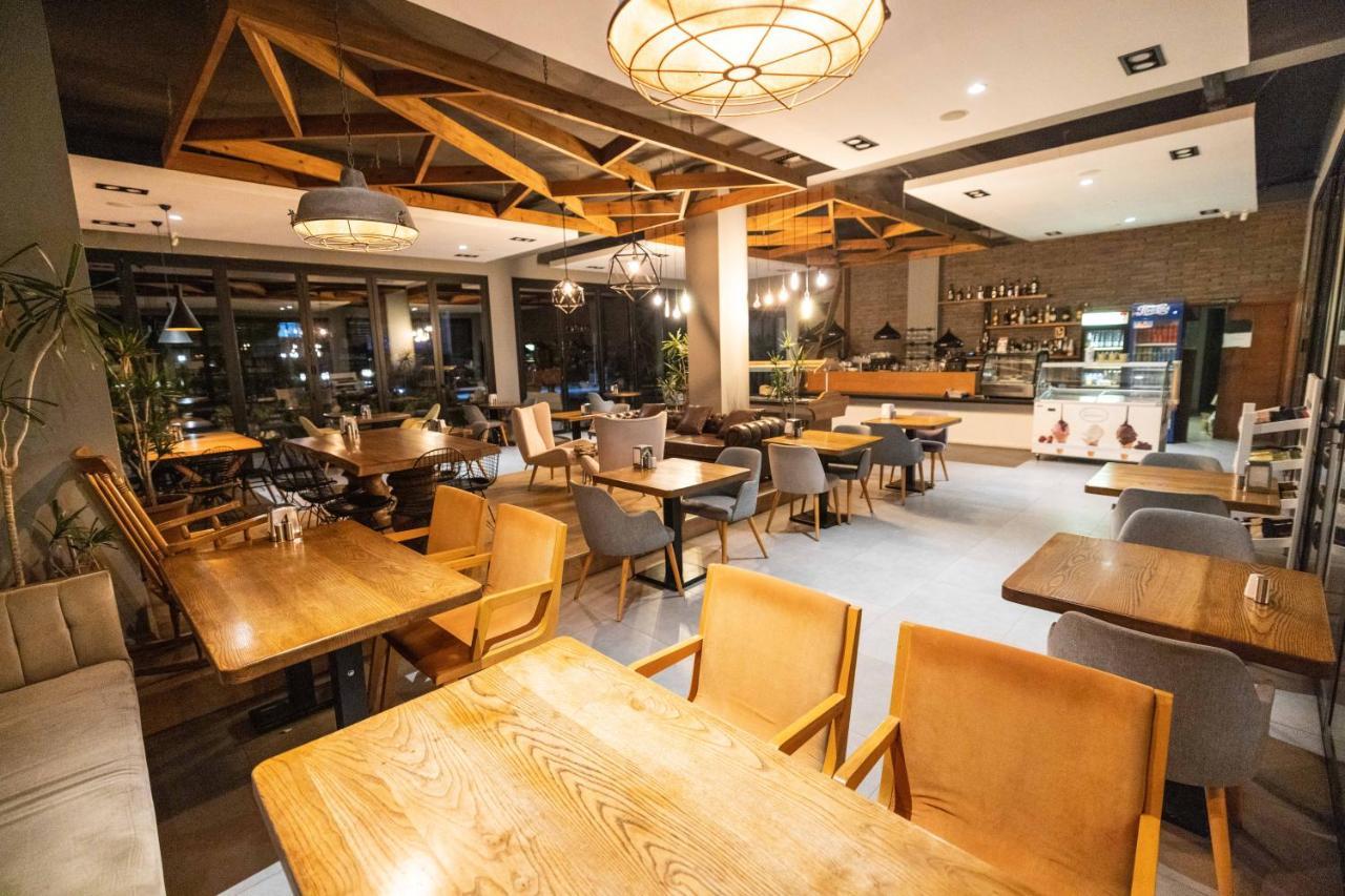 Palmonte Suites Hotel & Spa Karavas  Bagian luar foto